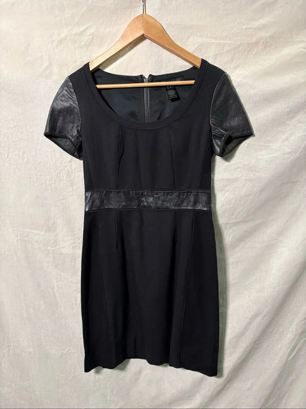 Marc by Marc Jacobs Black Wool Sheath Dress Lamb Leather Trim Short Sleeve Sz 2